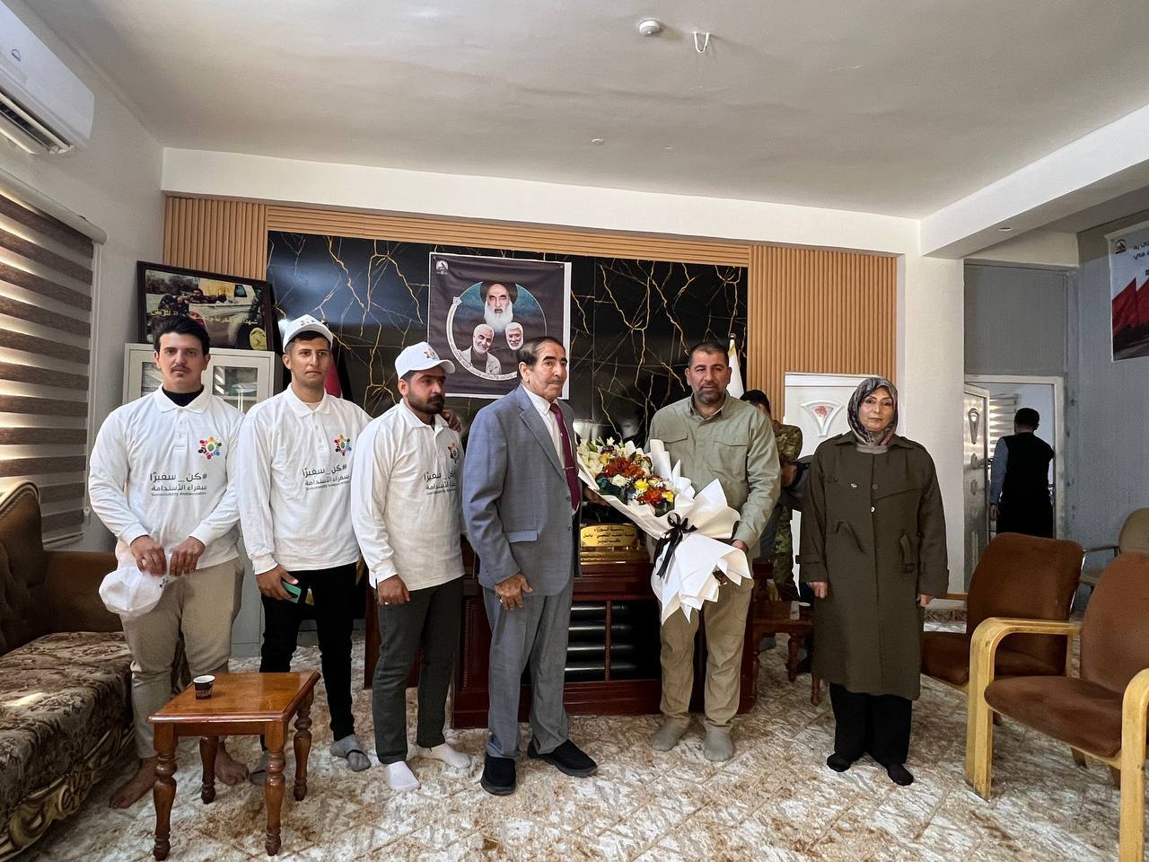 وفد من كلية الفنون الجميلة يزور مقر الحشد الشعبي بمناسبة عيد النصر