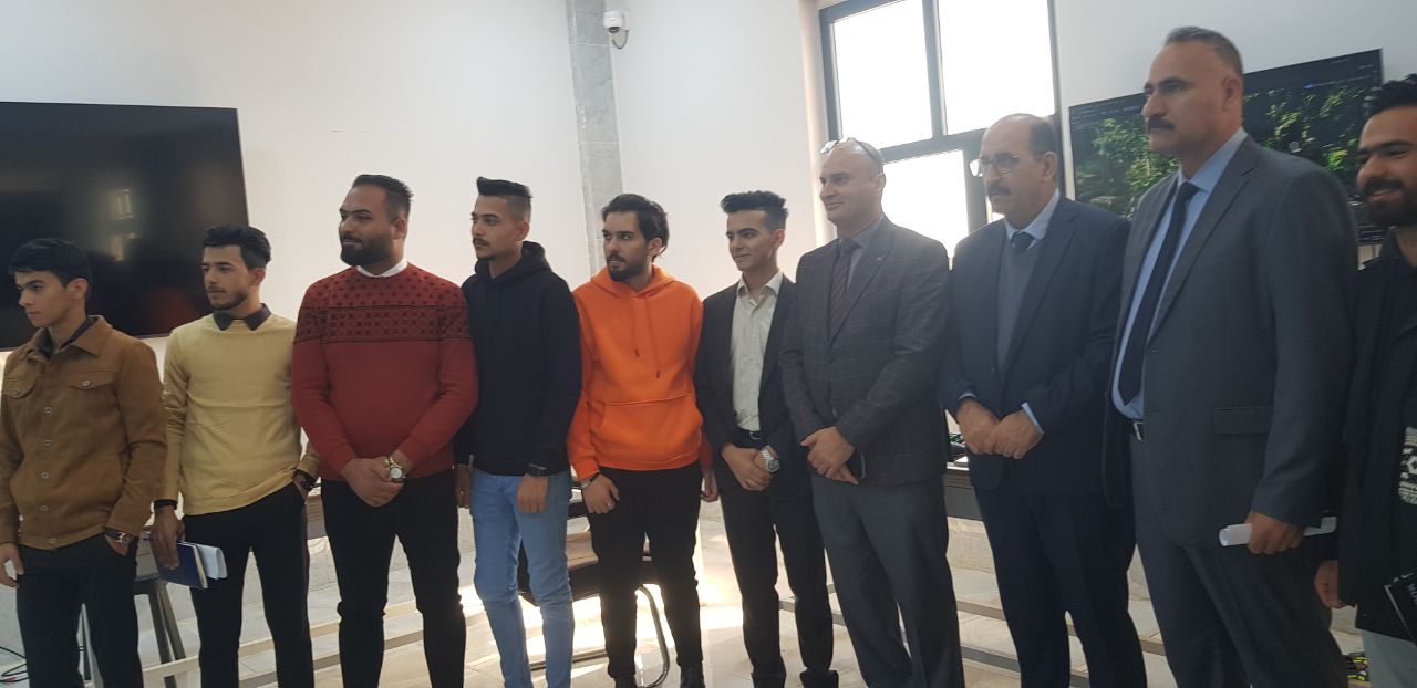 "مشروع Real Time: دمج الواقع الافتراضي والواقع الحقيقي لتحقيق تفاعل حي وابتكار حلول مستقبلية في هندسة تقنيات الحاسوب"