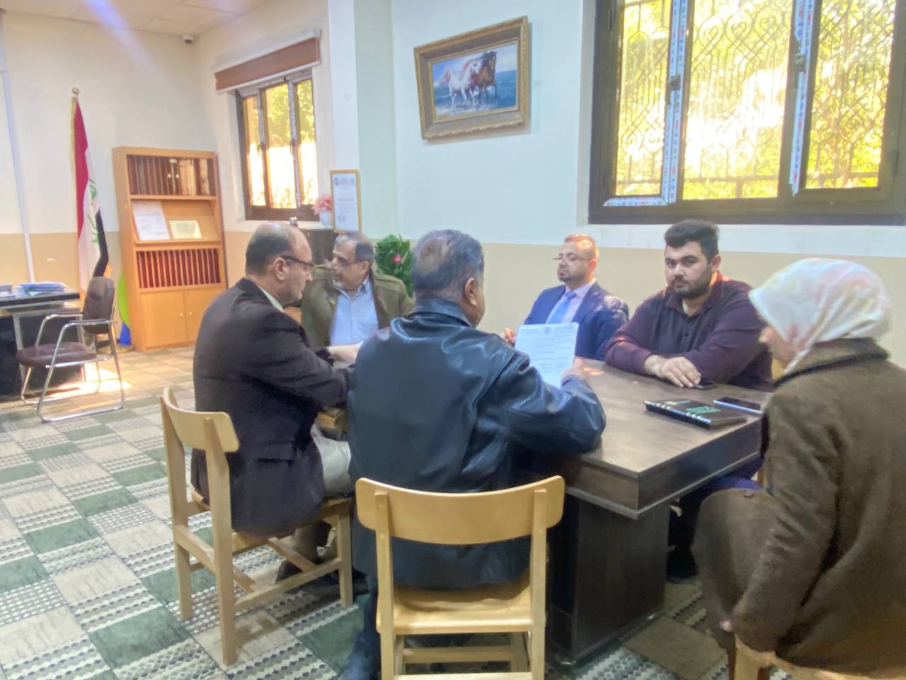 رئيس قسم الهندسة الكيميائية يعقد اجتماع مع اللجنة المكلفة لاستلام المشاريع وتحديد معايير جائزة الابتكار 