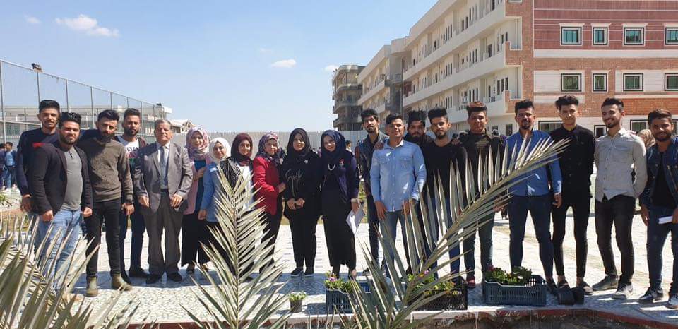 مشاركة قسم تقنيات الأشعة في حملة تشجير حدائق الكلية 