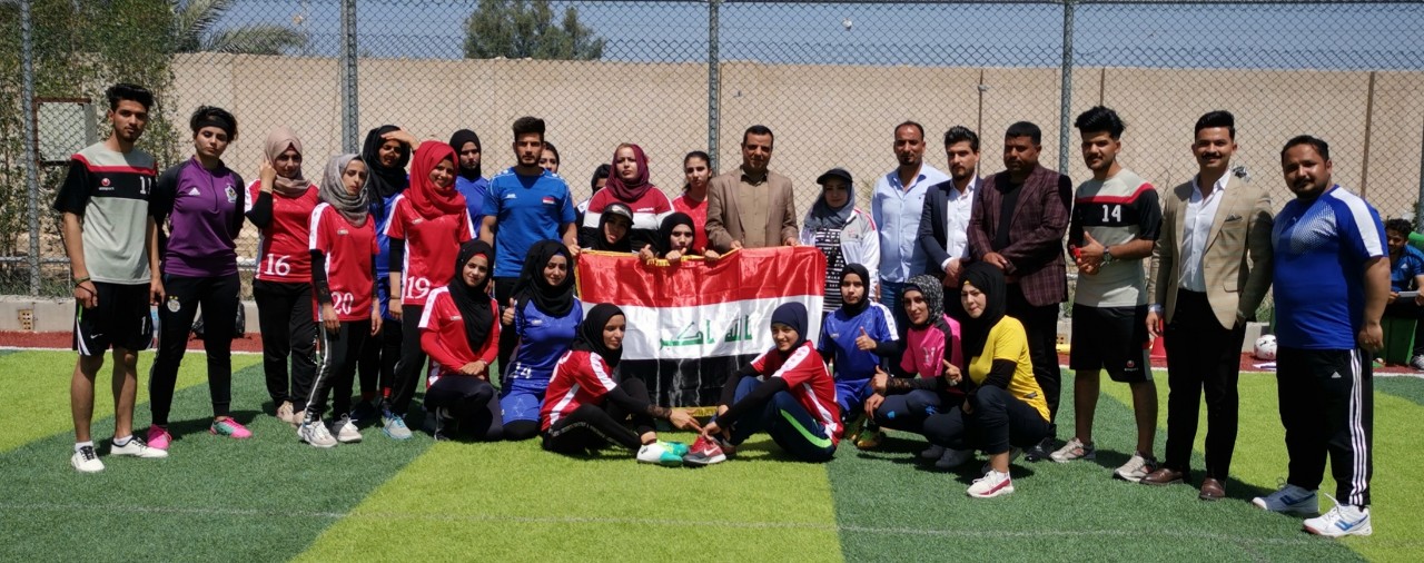 خماسي كرة القدم للطالبات