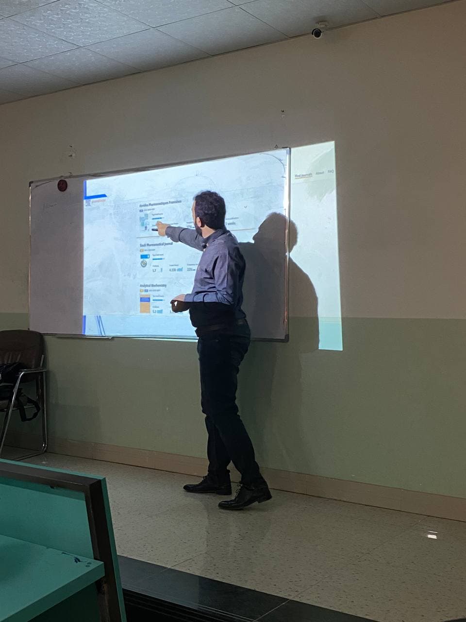 ورشة علميه للتدريسي م.م علي فاهم محمد.