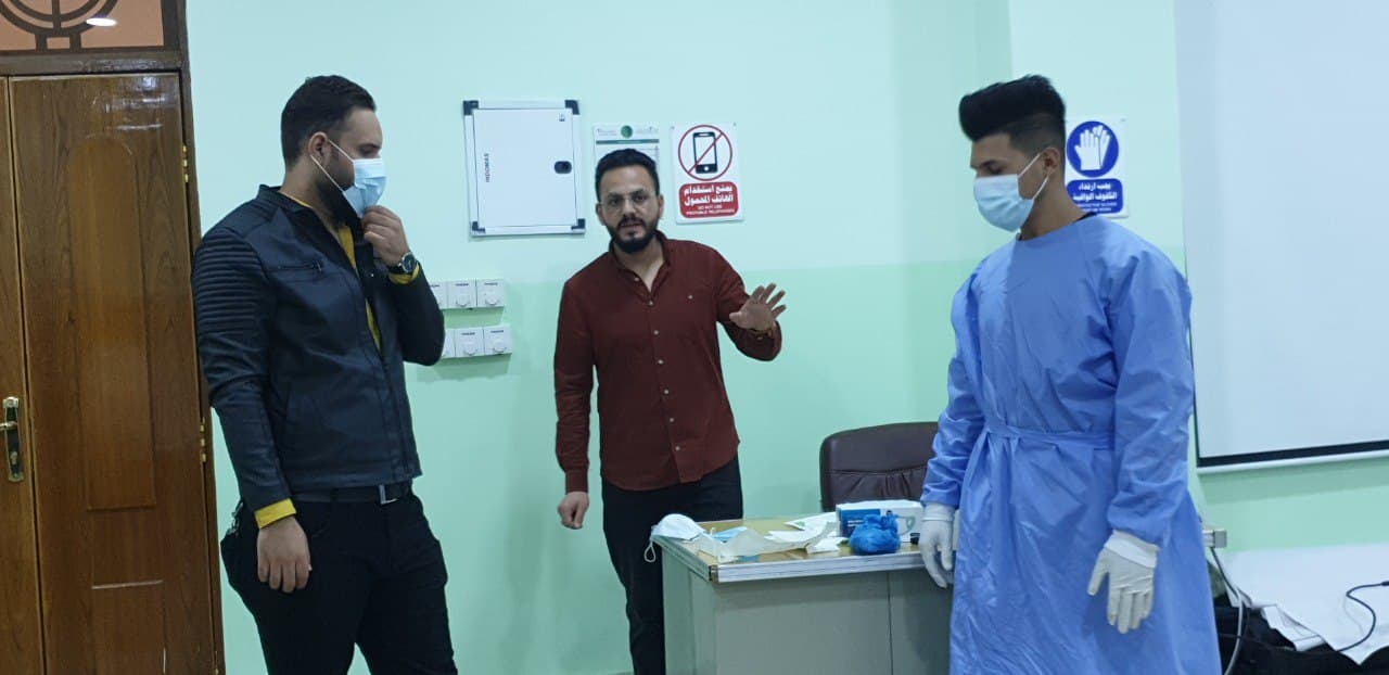  جانب محاضرة التمريض العملي لطلبة قسم التخدير المرحلة الرابعة  للدراسة الصباحي في مختبر اساسيات التمريض للدكتور مصطفى  محمدغازي الشمري