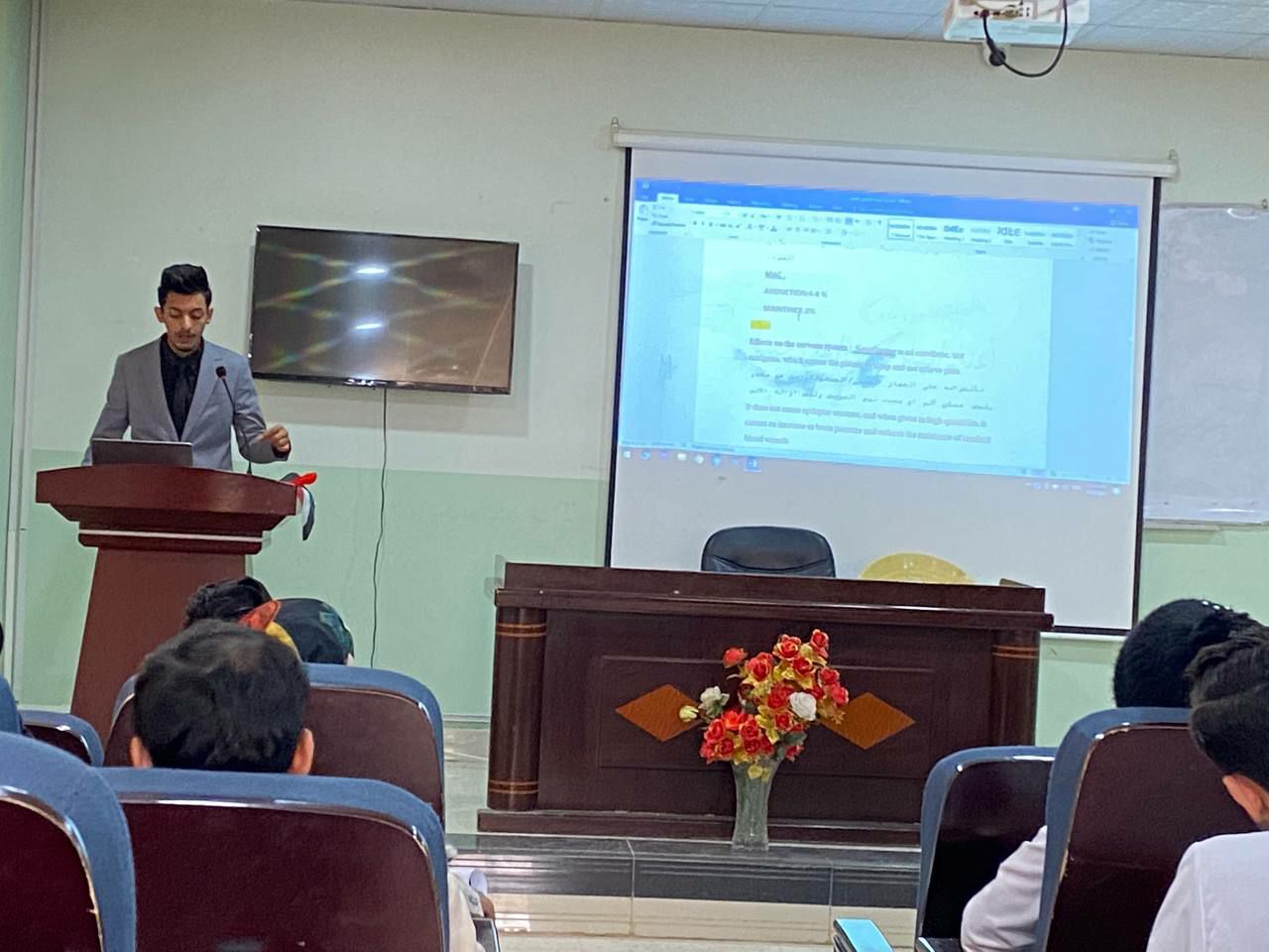 اقام قسم تقنيات التخدير ورشة علمية وطبيه للطالب (علي المرتضى عبد الحليم عاكف و الطالب بهاء نوري عبد مسلم  )  المرحله الثانيه