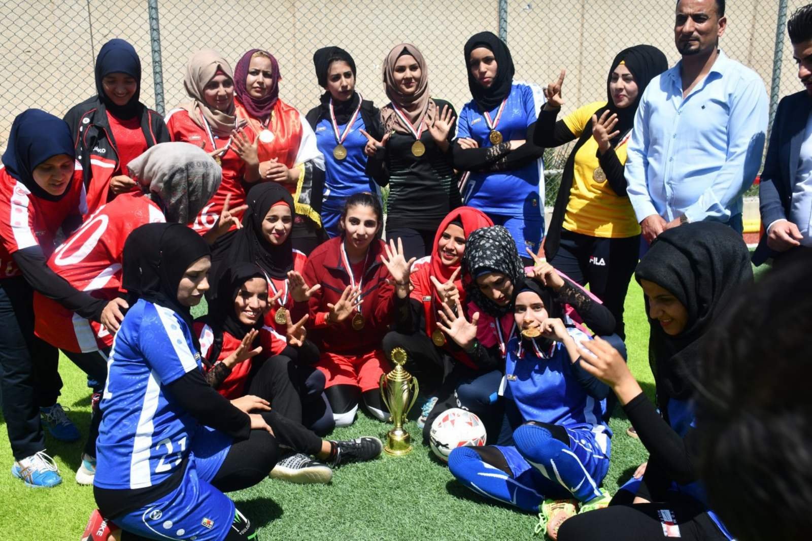 بطولة كرة القدم (الصالات) للطالبات(كلية المستقبل الجامعة× منتخب جامعة بابل -كلية التربية البدنيو وعلوم الرياضة )