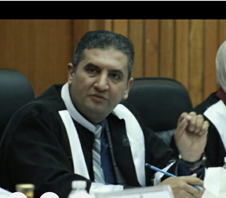 لجنة علمية  لاطروحة الدكتوراه 