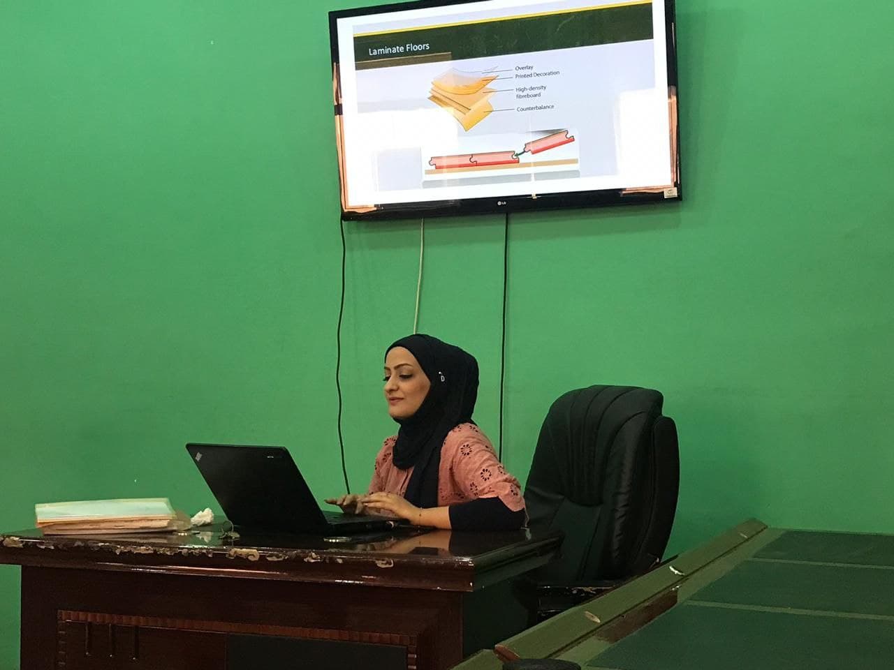 قسم هندسة تقنيات البناء والانشاءات يقيم ندوة علمية الكترونية بعنوان Self Cleaning Concrete