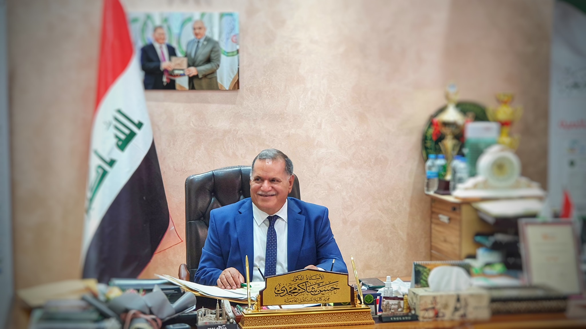  استمرار تقديم التهاني والتبريكات الى السيد عميد كلية المستقبل الجامعة احتفاءً بمناسبة ترقيتة الى مرتبة الاستاذية