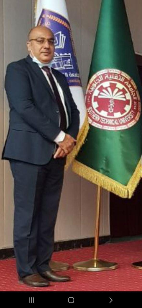  تدريسي في قسم تقنيات المختبرات الطبية يحصل على كتاب شكر وتقدير من السيد عميد كلية المستقبل الجامعة 