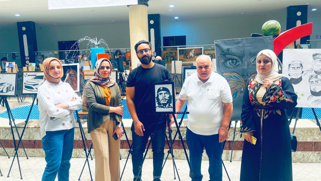 المشاركة في معرض رسم 