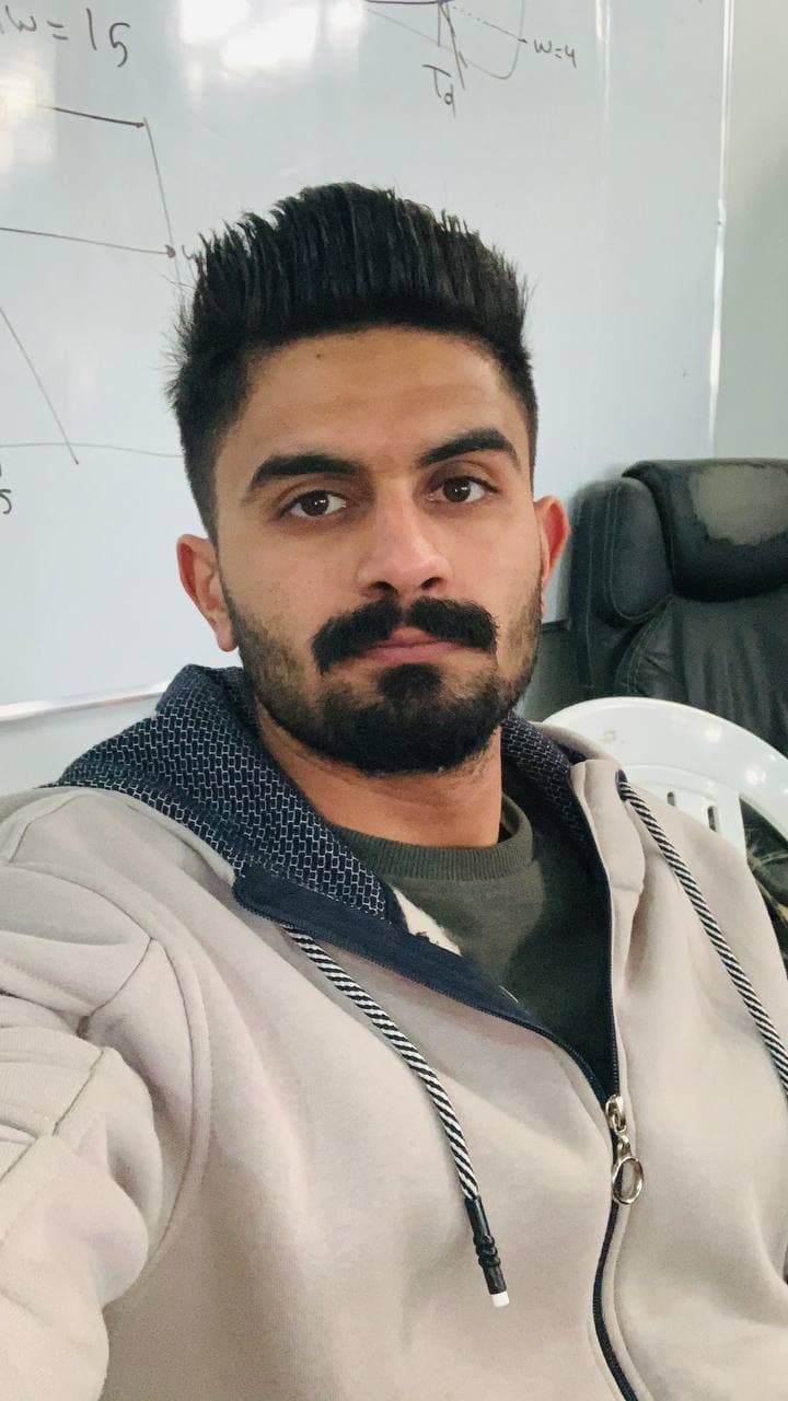 حصول معيد في قسمنا على عدة شهادات تقديرية 