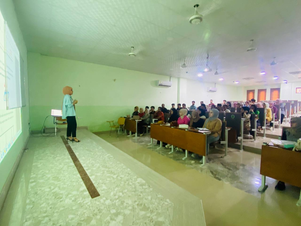 ورشة تعليمية باشراف التدريسية م.د صفا حسن بعنوان (   Principle work of MRI) 