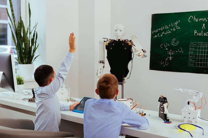 دور الذكاء الاصطناعي في مجال التعليم مقالة علمية للتدريسي م.م علي حيدر 