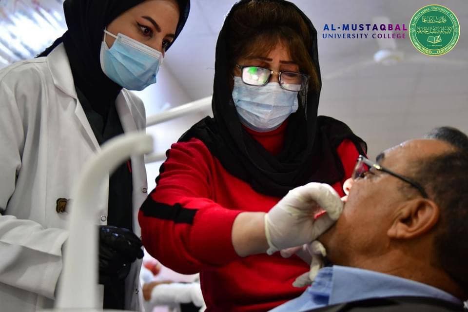 جانب من الدوام الحضوري داخل عيادات قسم طب الأسنان في كلية المستقبل الجامعة
