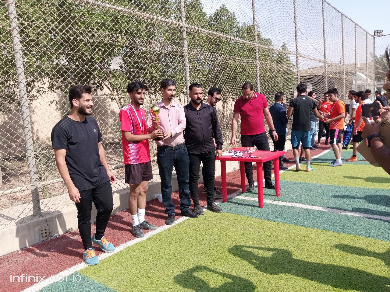 كلية المستقبل تقيم بطولة كرة قدم لقسم التخدير على ملعب الكلية