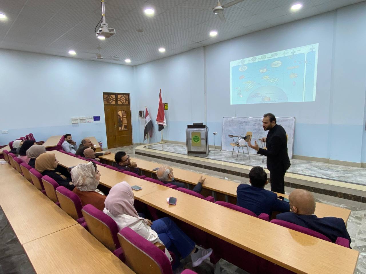 قسم تقنيات المختبرات الطبية يقيم حلقة نقاشية (سمنار) عن مسلك تفعيل جين الانترفيرون cGAS-STING pathway ودوره في عدة امراض مايكروبية ، سرطانية ومناعية