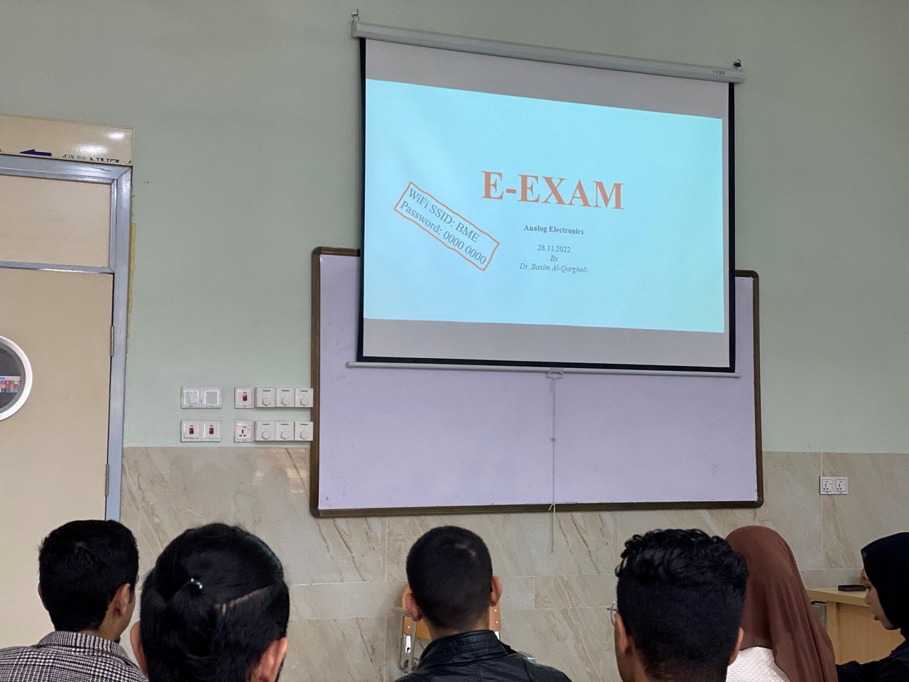 قسم هندسة الطب الحياتي ينظم امتحان الكتروني باستخدام منصة Google داخل الصف الدراسي