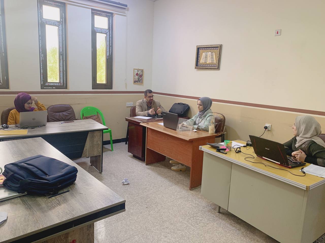 حلقة نقاشية بعنوان " خطوات كتابة البحث العلمي النموذجي"