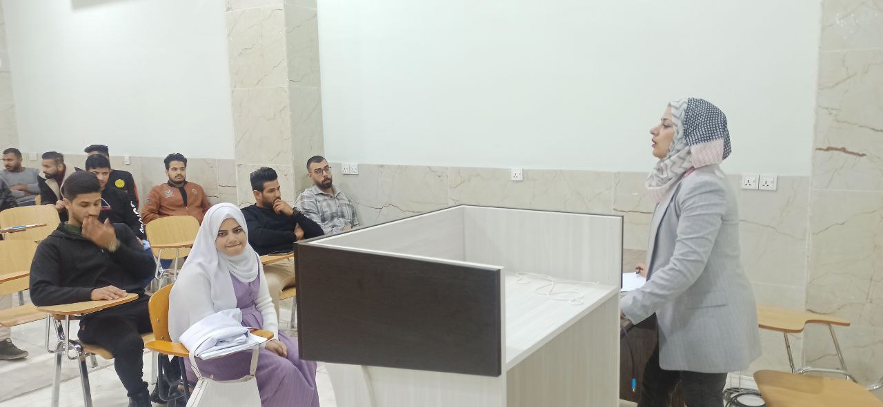 محاضرة ارشادية وتوعوية لطلبة المرحله الاولى للعام الدارسي 2022-2023