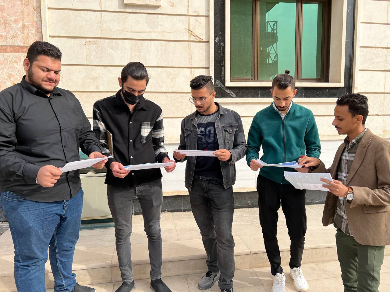 حملة توعوية عن (مخاطر استخدام الهواتف المحمولة للأطفال في سن مبكرة) 