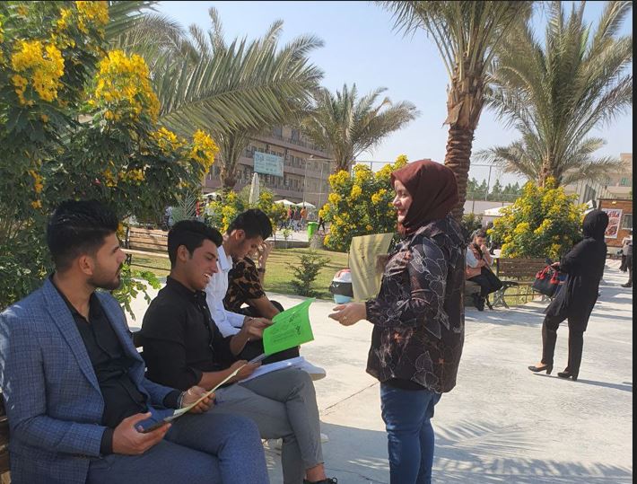 حملة توعوية توزيع بروشورات بعنوان ( المعاملة الجيدة للأطفال ذوي الإعاقة ) 