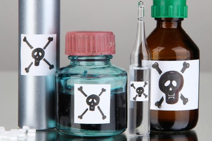 مقالة م.م. زهراء عبد الاله هادي بعنوان " تأثير المواد الكيميائية على الجهاز العصبي "