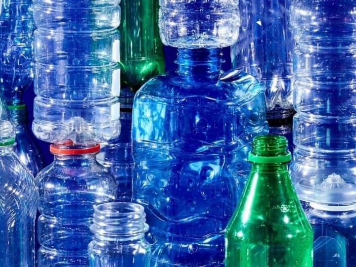 مقالة المدرس المساعد سارة علي عبد الحسين بعنوان " البلاستيك "