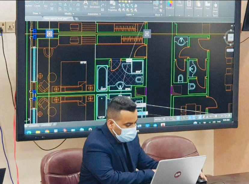 دورة تدريبية بعنوان " استخدام البرنامج الهندسي  AutoCad في التصاميم الانشائية"