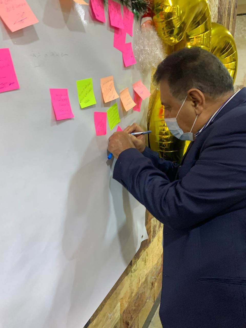 Decorating the pharmacy department to celebrate the New Year