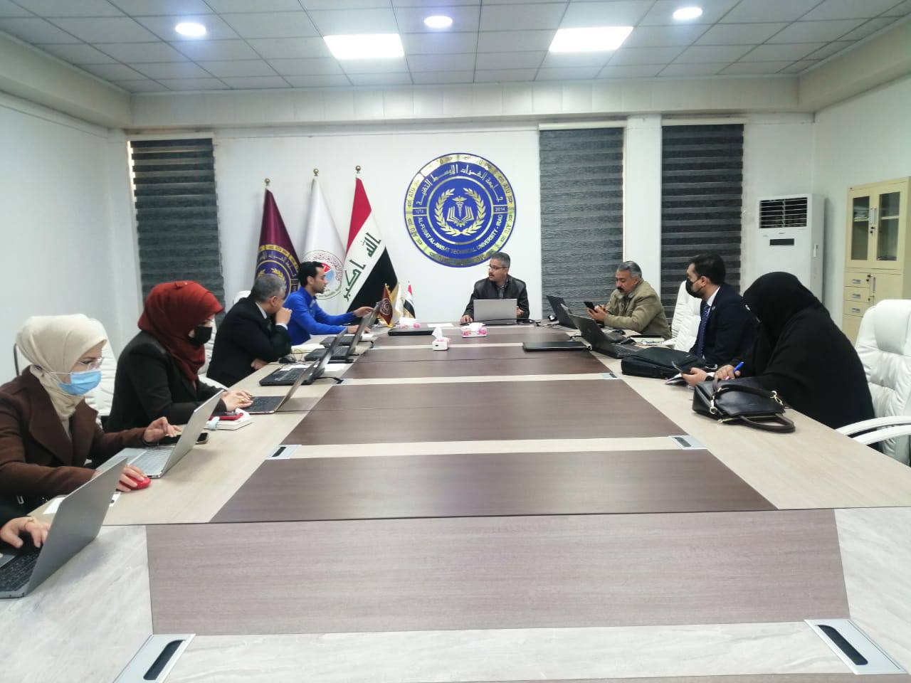 أساتذة من كلية المستقبل الجامعة يشاركون في ورشة عمل تدريبية للبرنامج الالكتروني للمؤتمر الدولي الذي أقيمت في رحاب جامعة الفرات الاوسط التقنية