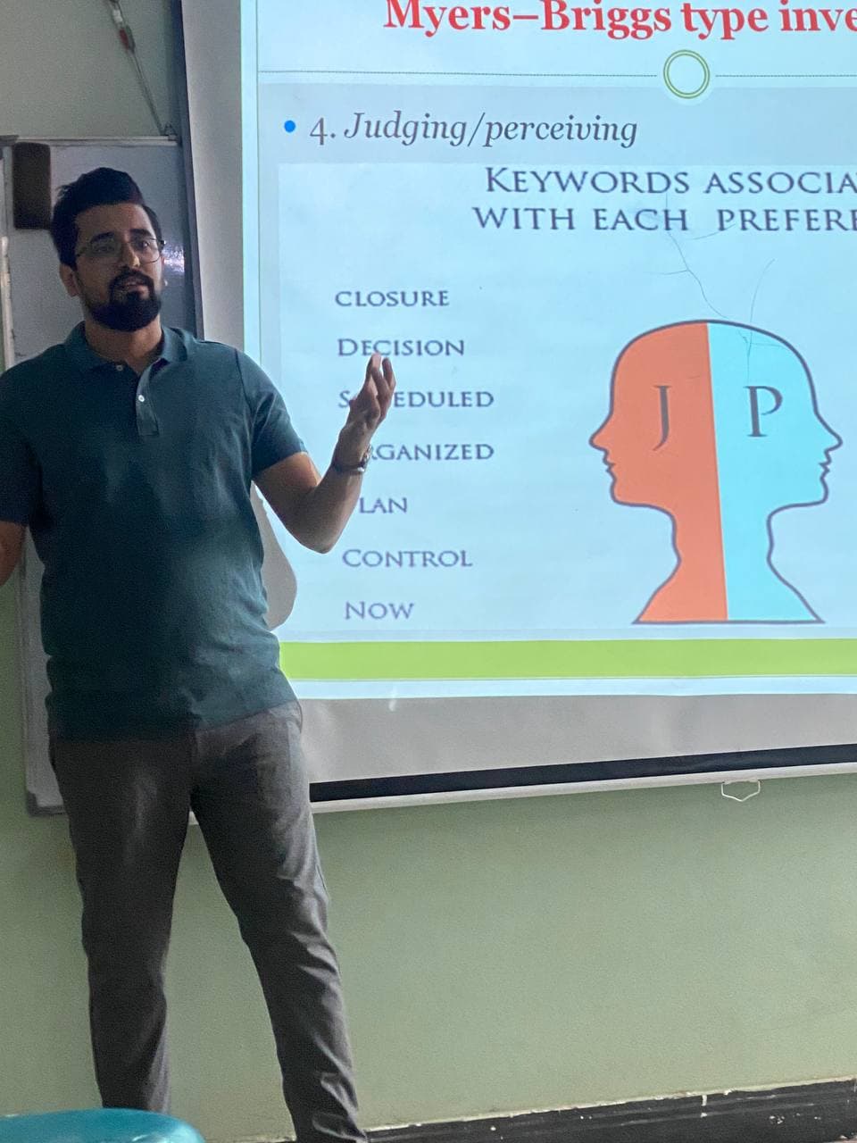Holding an awareness lecture entitled (Understanding Characters) in the Department of Dentistry