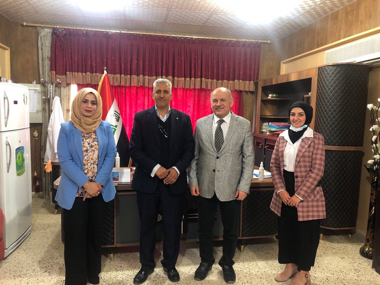 تطبيقا للاتفاقية بين  كلية المستقبل الجامعه وكلية العلوم جامعة بابل  زار الاستاذ المساعد الدكتور ثامر عبد الحمزه محمد العلواني رئيس قسم تقنيات الاشعه  وبصحبة الدكتوره اسماء محمد حسن مقررة  القسم  والتدريسيه انسام فاضل  كلية العلوم جامعة بابل 