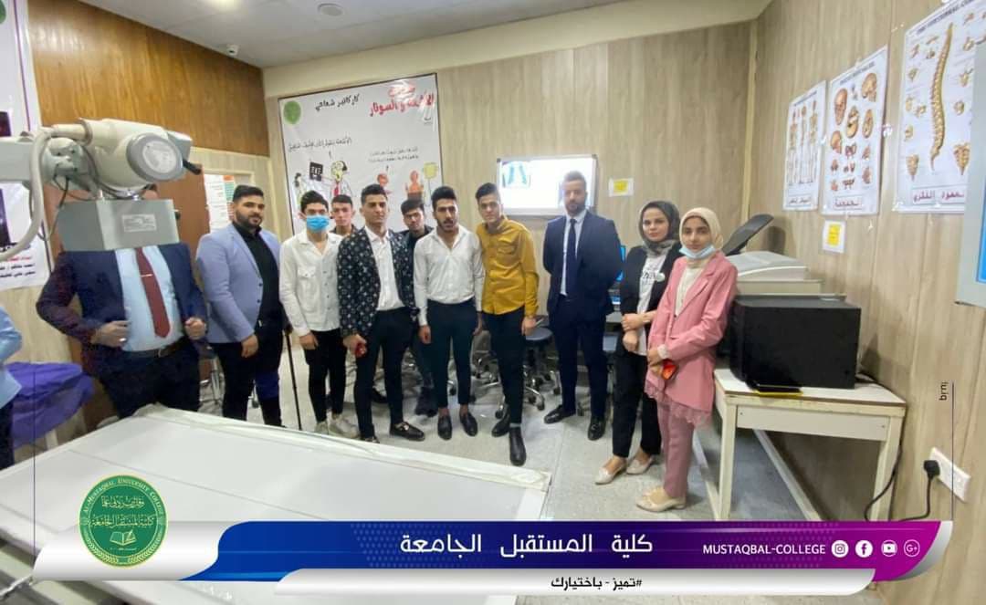 توجيه دعوة لمجموعة من طلبة الصف السادس الإعدادي لزيارة الاقسام العلمية والمختبرات الطبية في كلية المستقبل الجامعة وباشراف التدريسية م.م ندى وهاب 