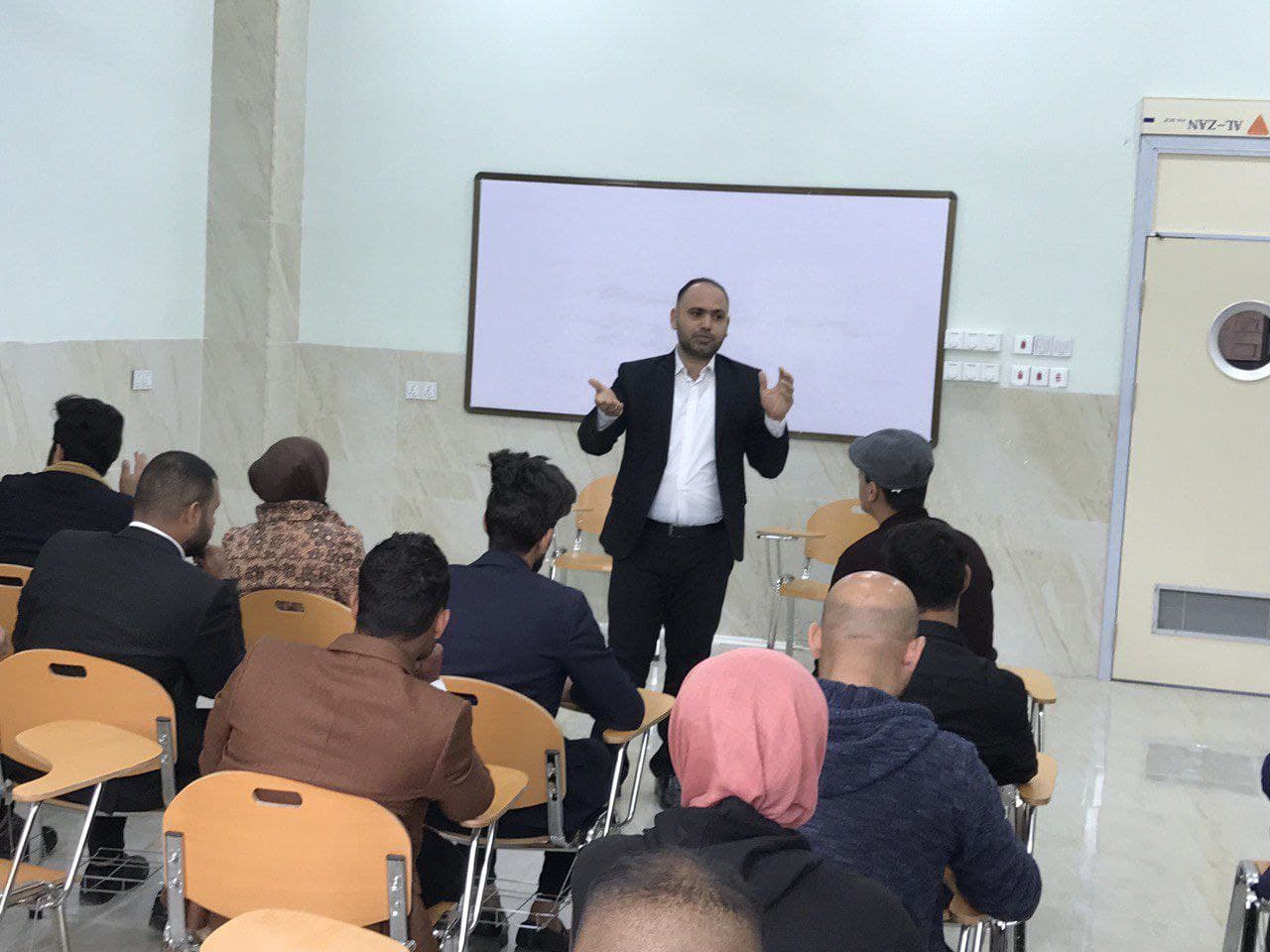 حلقه نقاشيه حول اهمية فيتامين دي على صحة الانسان