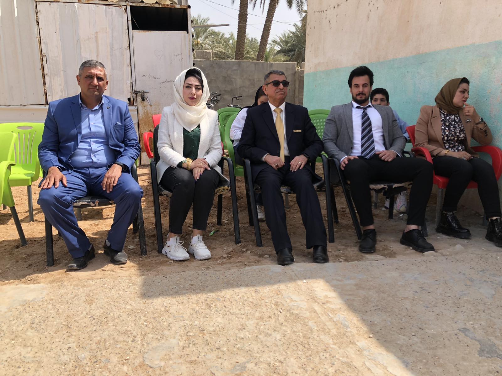 حملة تطوعية لتأهيل (6) صفوف نموذجية 