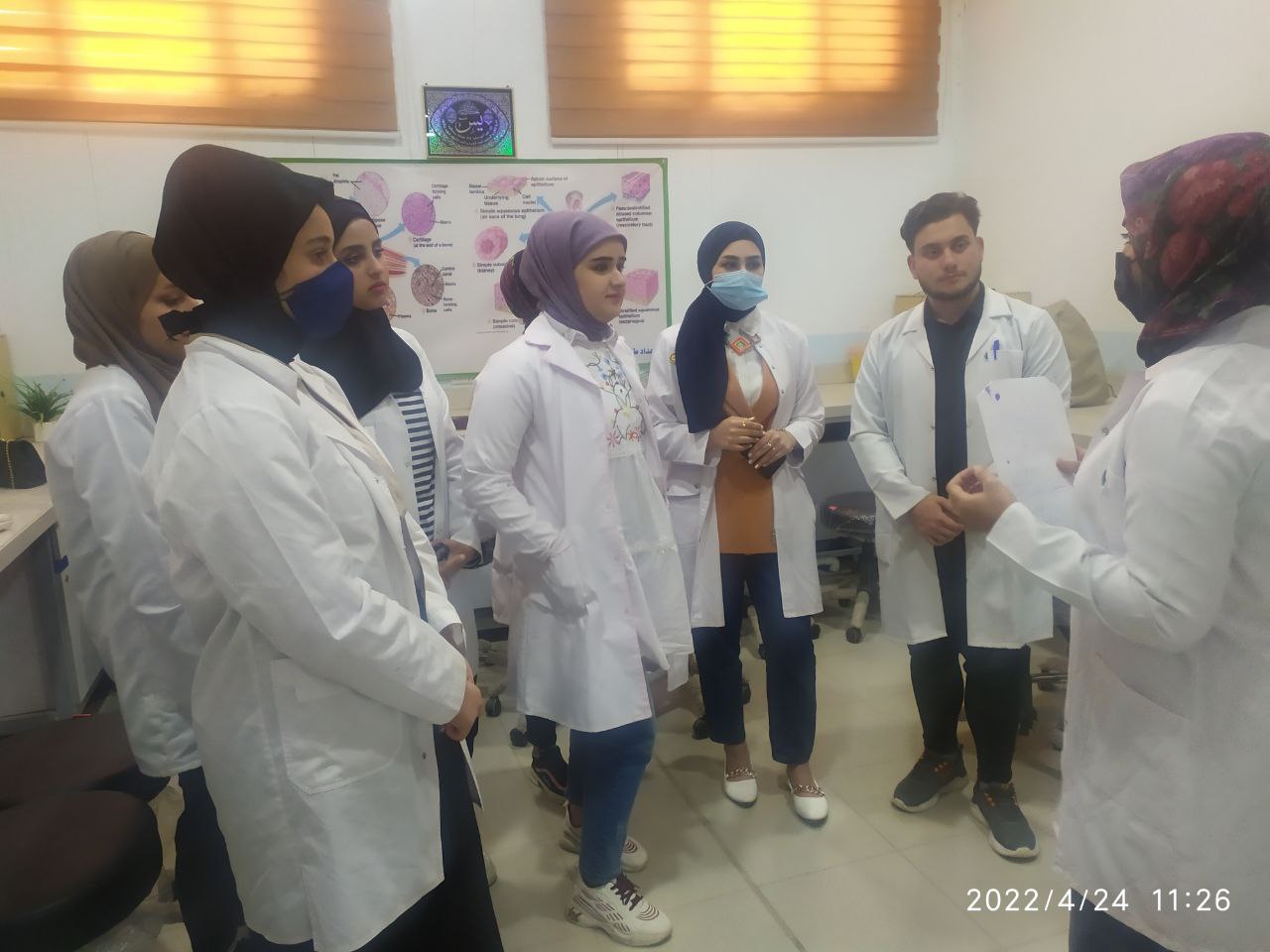 قسم تقنيات المختبرات الطبية في كلية المستقبل الجامعة يقيم ورشه علمية بعنوان الجذور الحره