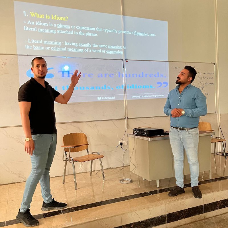 محاضرة علمية عن التعابير الانكليزية واهميتها في تطوير مهارة التحدث