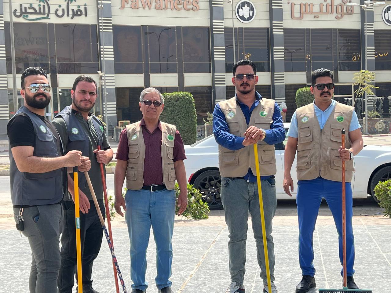 قسم هندسة تقنيات البناء والانشاءات ينظم حملة لتنطيف شارع الجمعية في مدينة الحلة