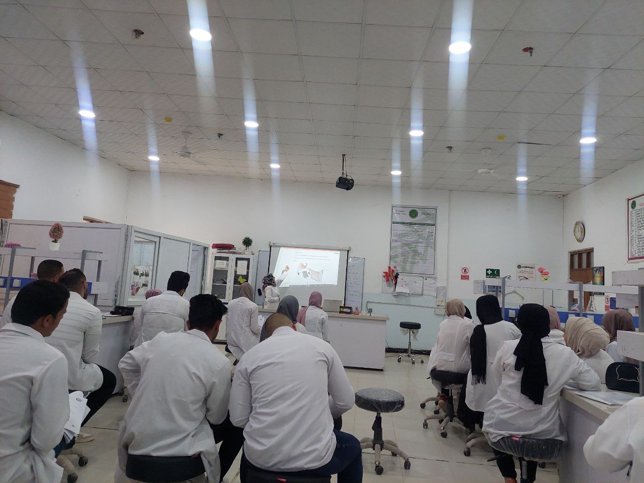 قسم تقنيات المختبرات الطبية يقيم ورشة ارتفاع ضغط الدم ˮالقاتل الصامت ˮHigh Blood Pressure "Silent Killer