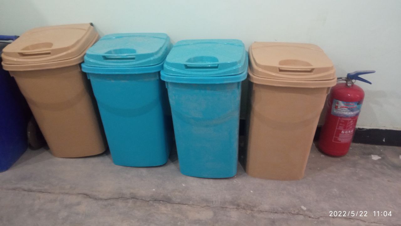 تجهيز مختبرات الهندسة الكيمياوية والصناعات النفطية بعدد من الحاويات