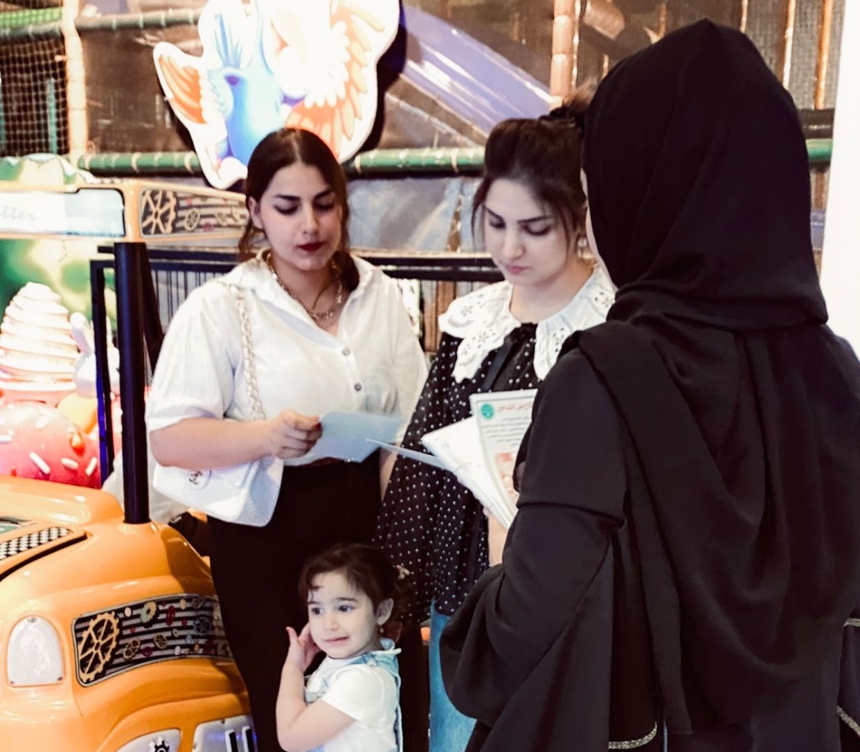 قسم هندسة تقنيات الحاسوب ينظم حملة توعية للاقلاع عن المفهوم الشائع بأن الاكثار من اعطاء الدواء يعطي نتيجة اسرع