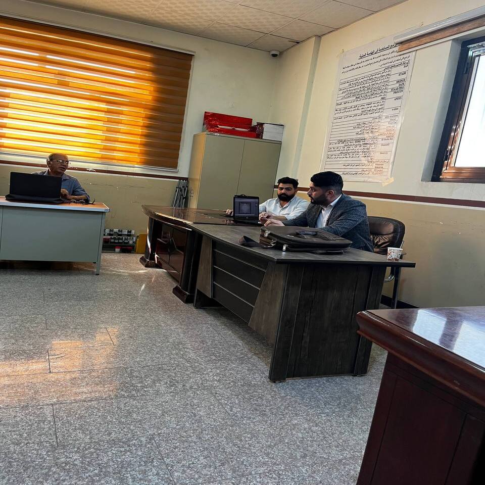 اجتماع رئيس القسم الدكتور رياض عبد العباس علي بمنتسبي القسم