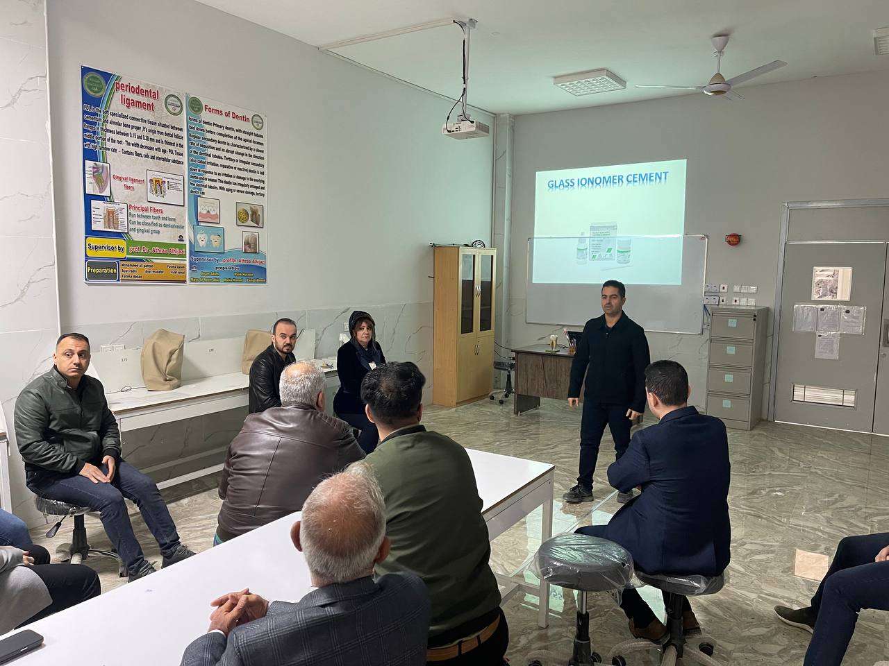 أقامة سمنار علمي بعنوان glass ionomer cement في قسم طب الأسنان