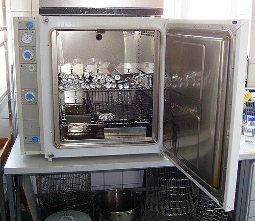 حلقة نقاشية " Autoclave"