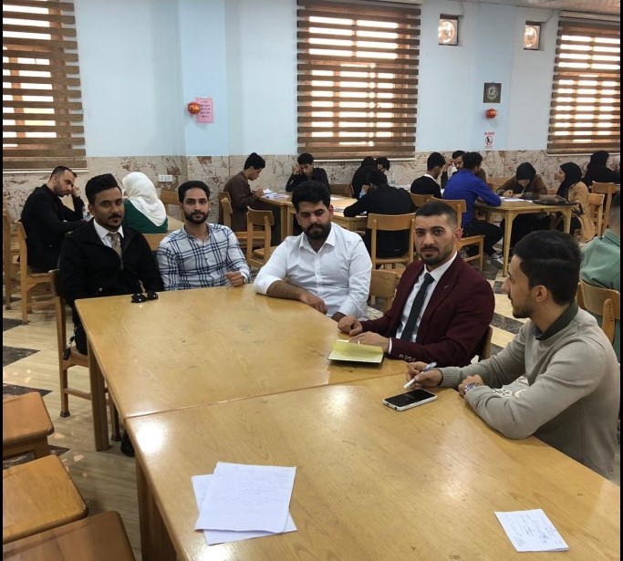 الاجتماعات الدورية مع طلاب المرحلة الرابعة حول مشاريع التخرج