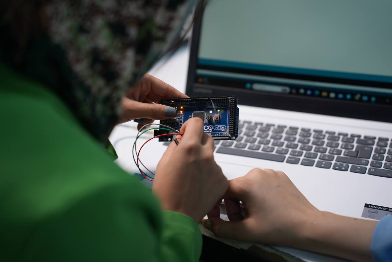 ورشة بعنوان " مقياس فرق الجهد"