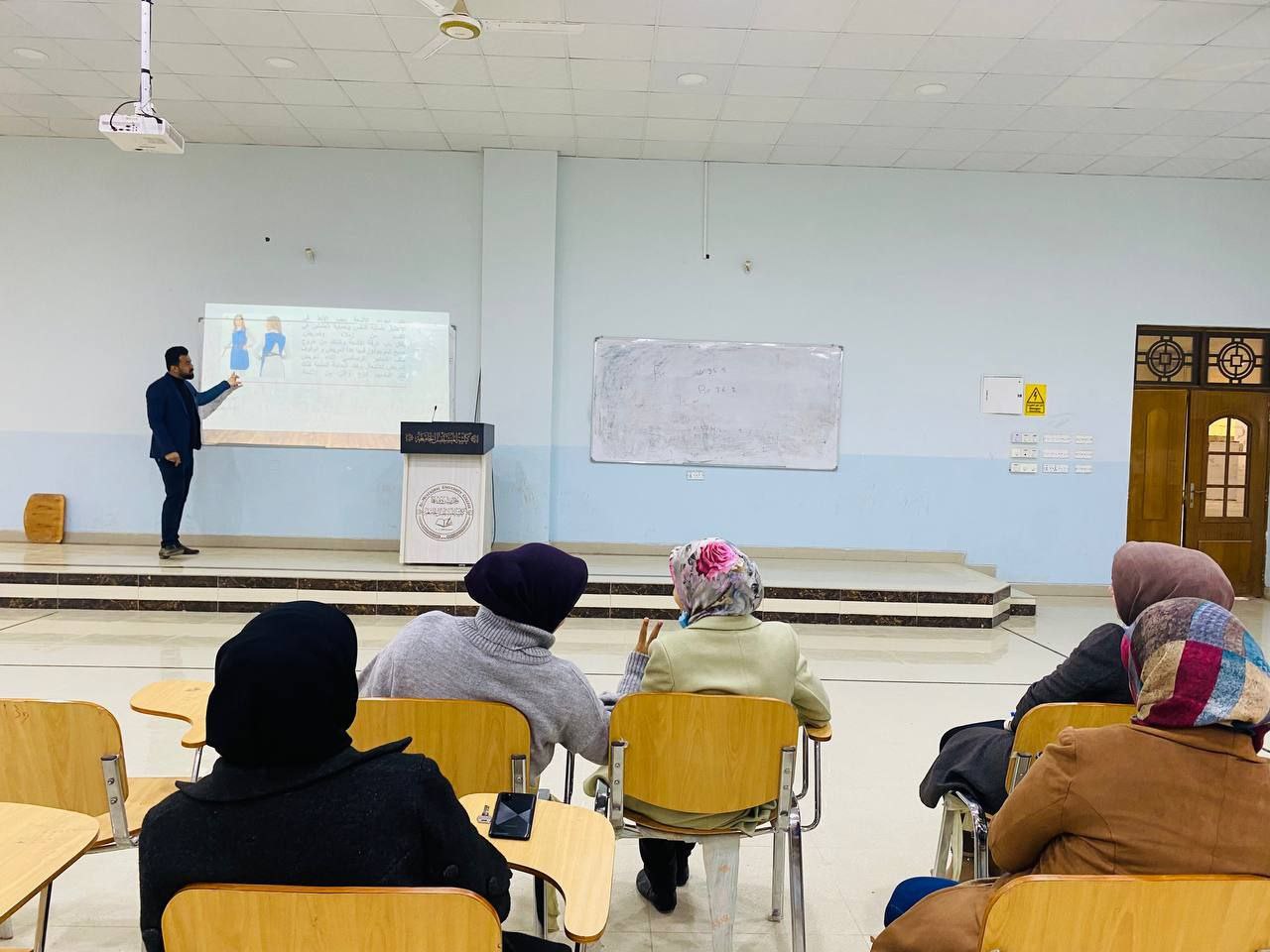 ندوة حوارية القاها التدريسي م.م حسين علي مدلول