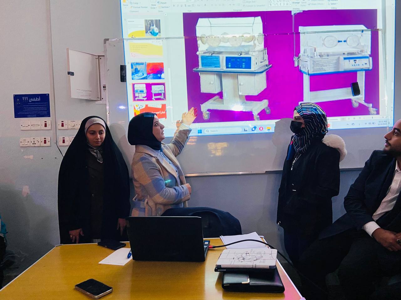 - تحقيق هدف التنمية المستدامة  طلبة الاجهزة الطبية يلقون سيمنار عن جهاز حاضنة الاطفال