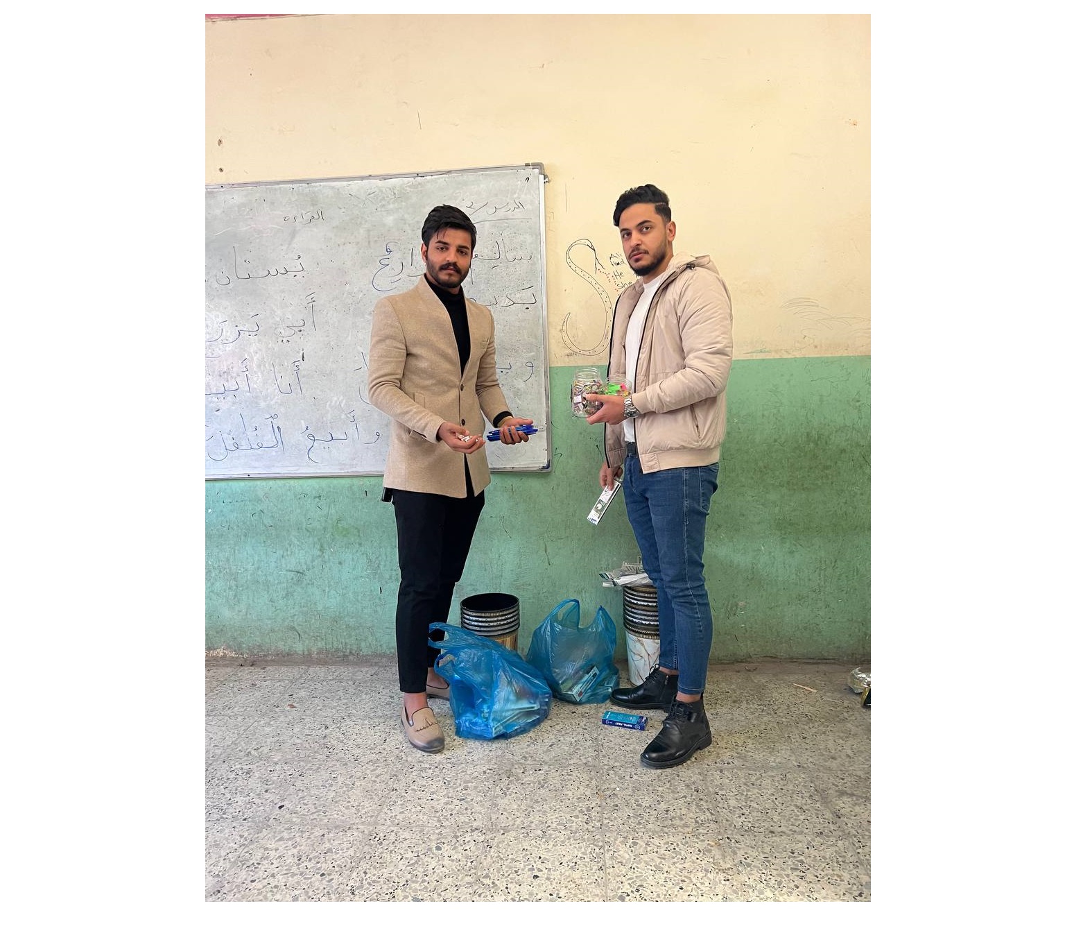 نشاط تجهيز المدارس الفقيرة بالقرطاسية