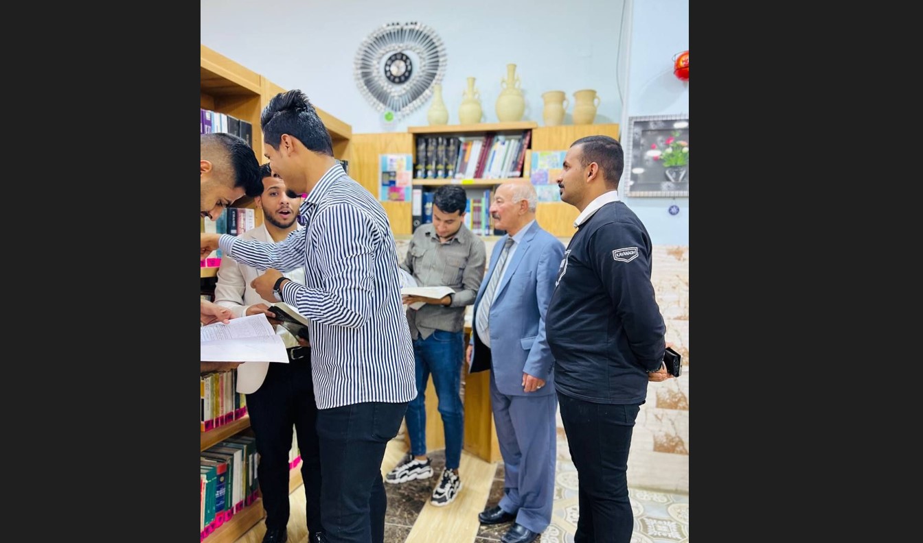 طلبة قسم تقنيات المختبرات الطبية في كلية التقنيات الصحية والطبية بجامعة المستقبل يزورون مكتبة جامعة المستقبل